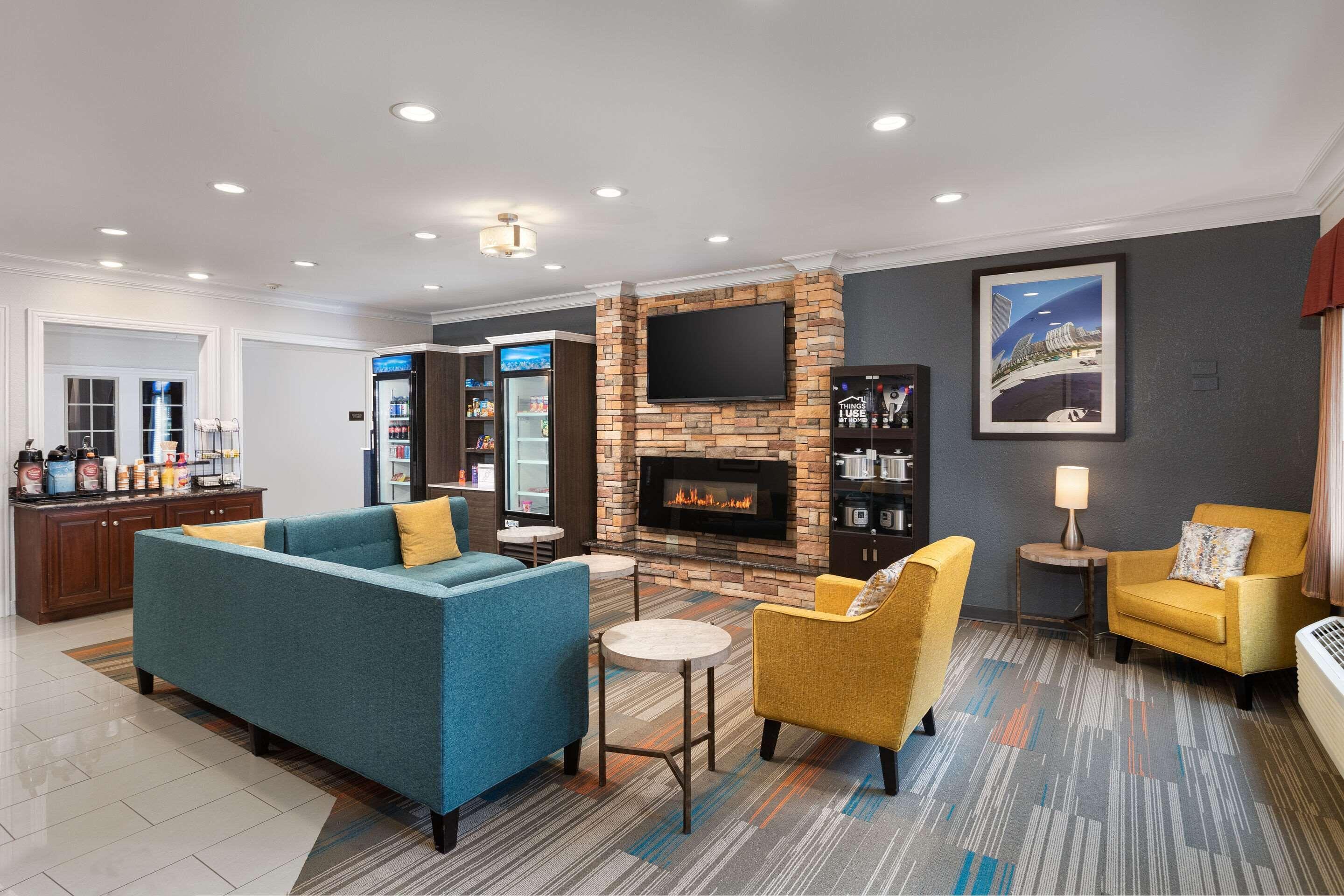 4 Budget Hotels Near Louis Joliet Pointe Shopping Center Worth Booking