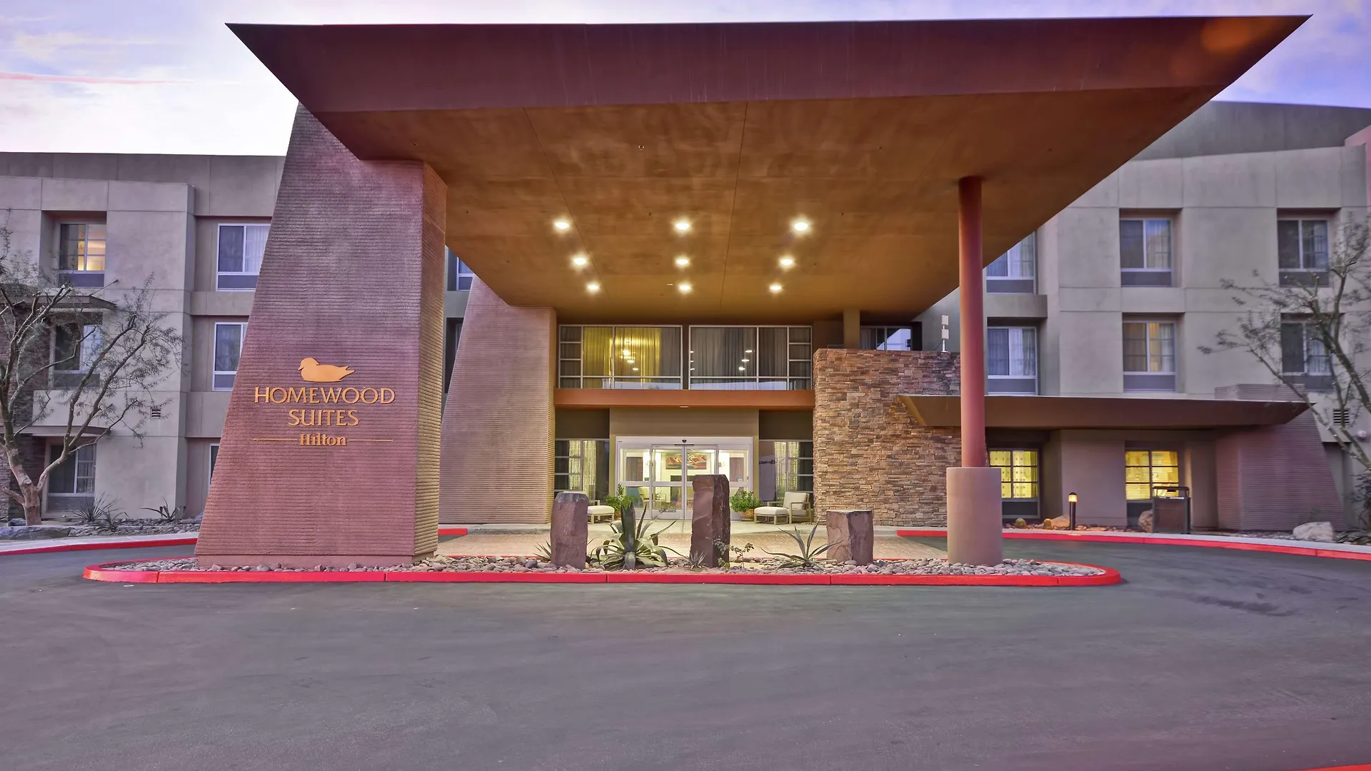 6 Business Hotels Near Indian Wells Tennis Garden for Working Travelers