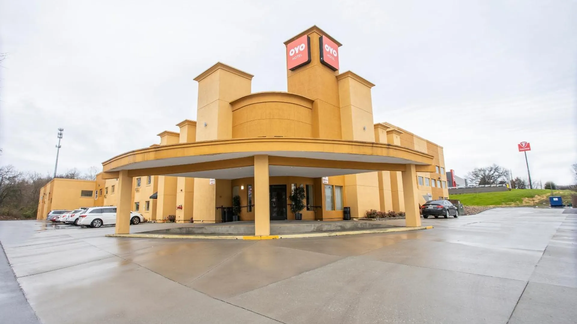 Where to Stay Near Concord Park: 4 Budget Hotels Ranked