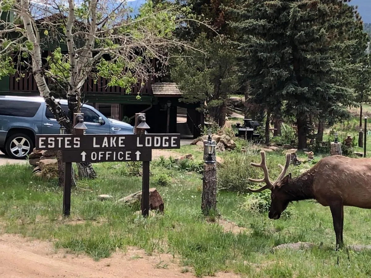 6 Couples Hotels Near Lake Estes Marina Worth Booking