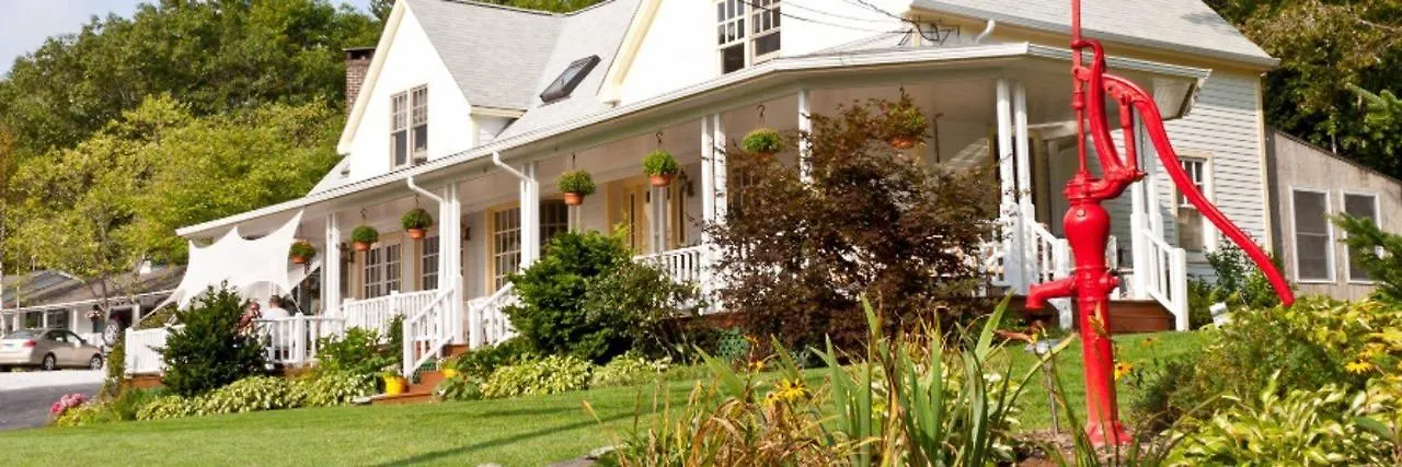 4 Top-Rated Motels on the Maine Coast to Book Now