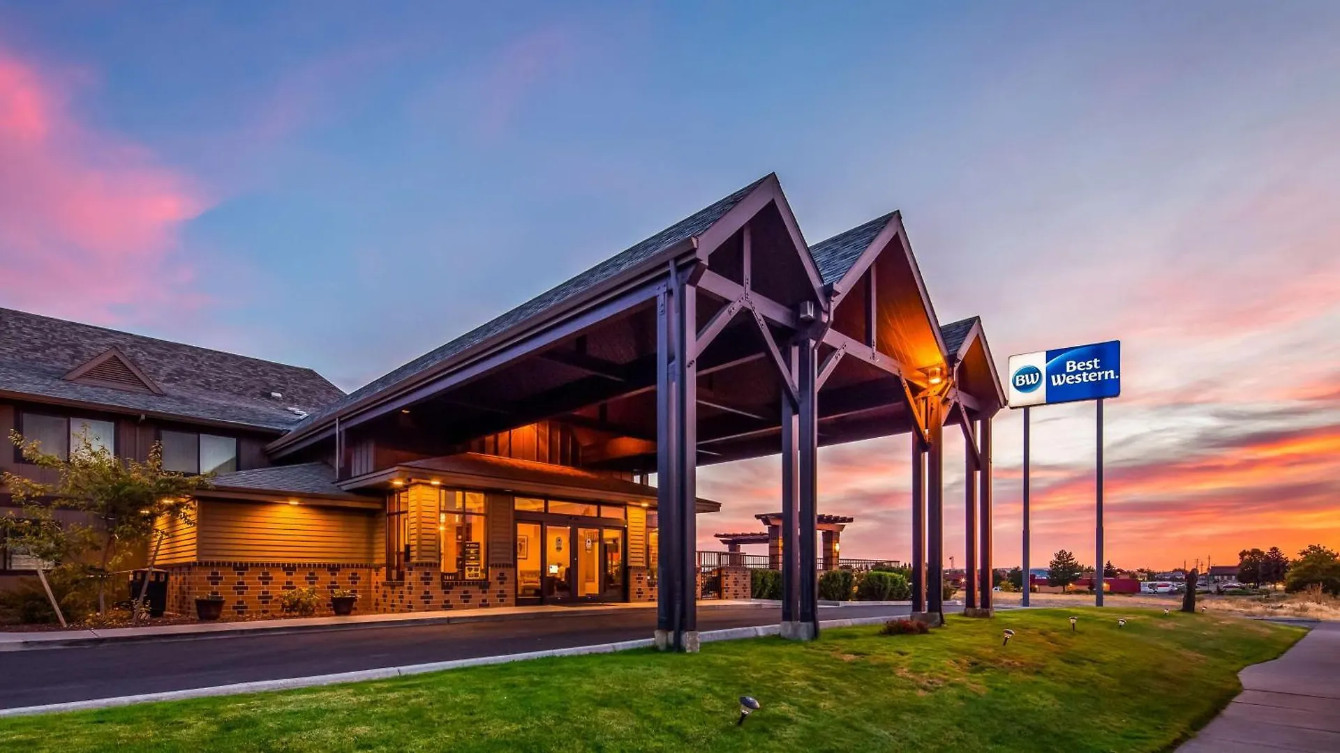 15 Best Business Hotels in Oregon for Work Travelers