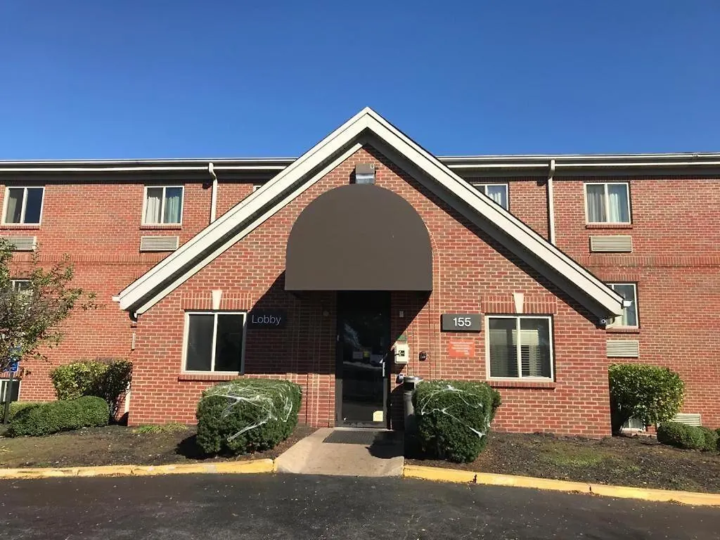 9 Airport Hotels Close to St. Louis Outlet Mall Ranked